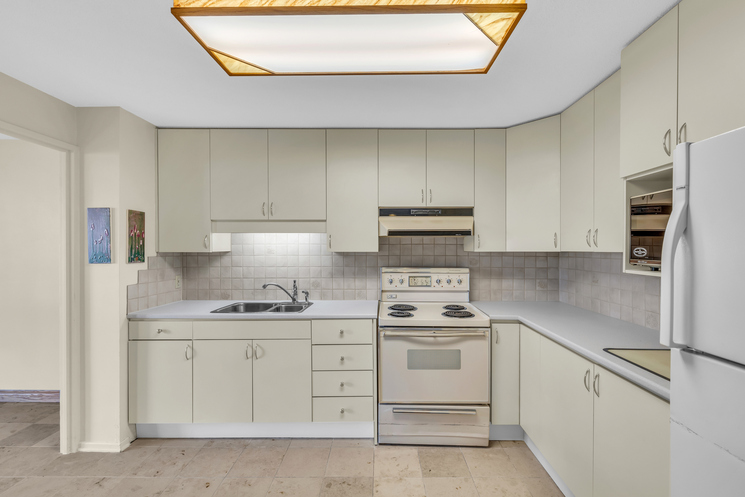 108-1465 Baseline - Kitchen 1 108-1465 Baseline - Kitchen 1