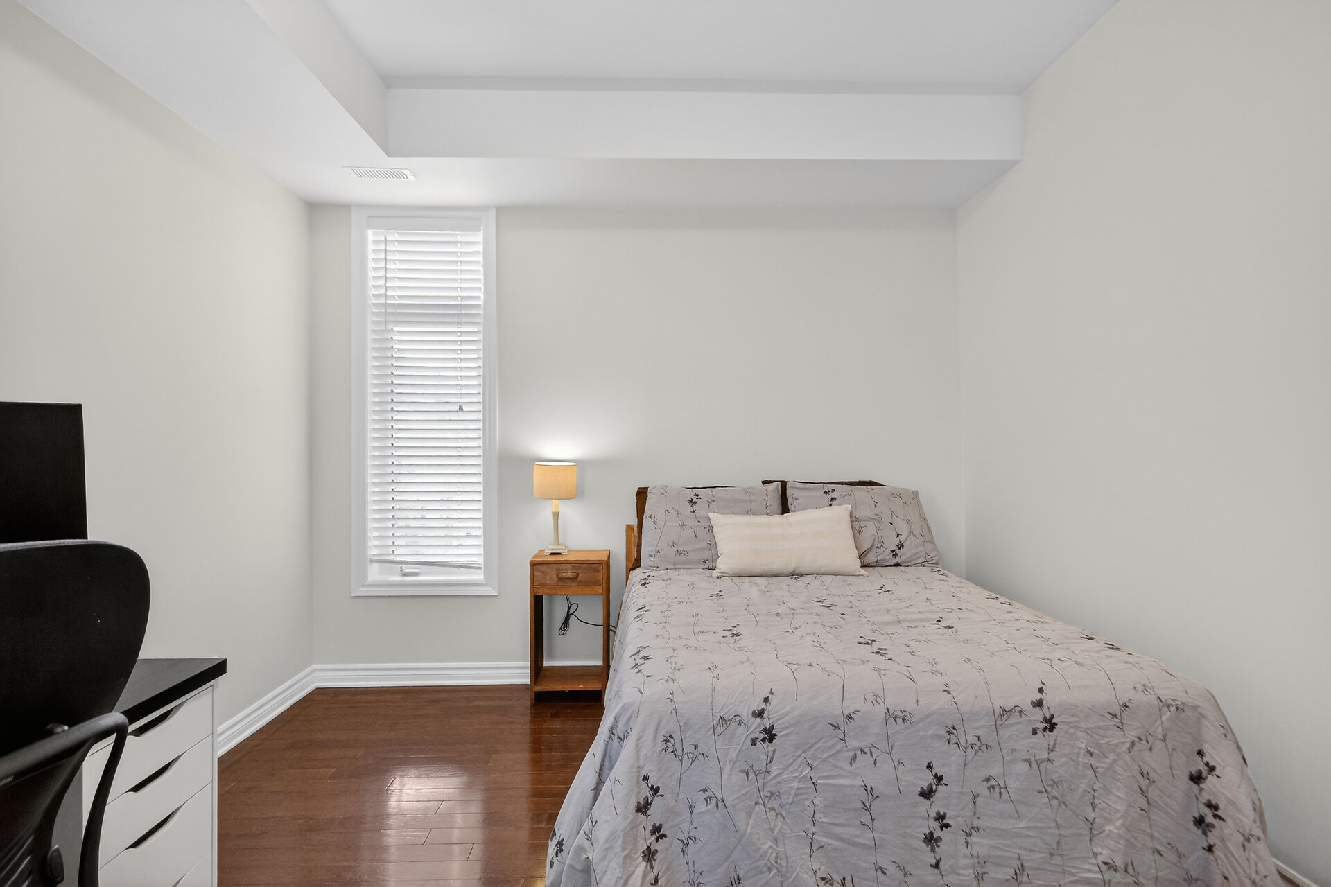 849-bed 1