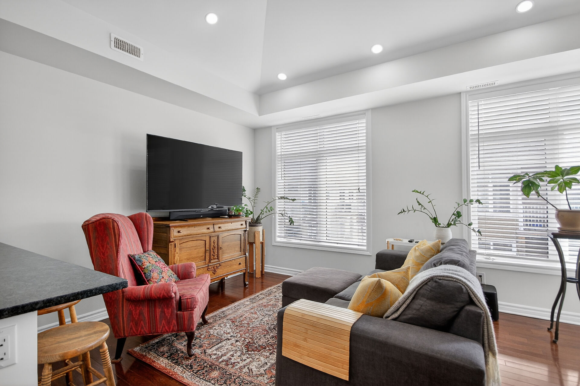 849-living rm 1