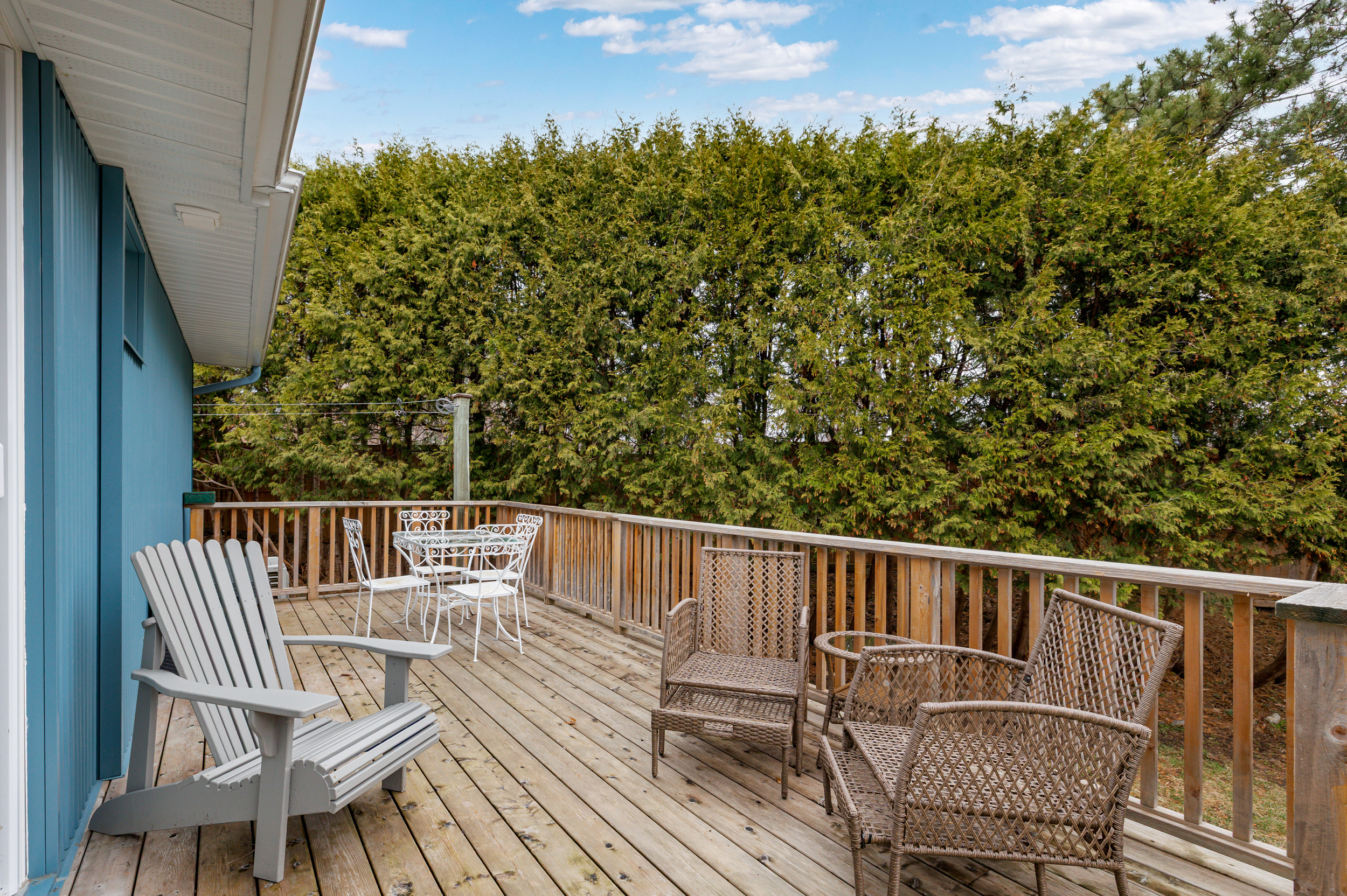 229 G - Back Deck 3 229 G - Back Deck 3