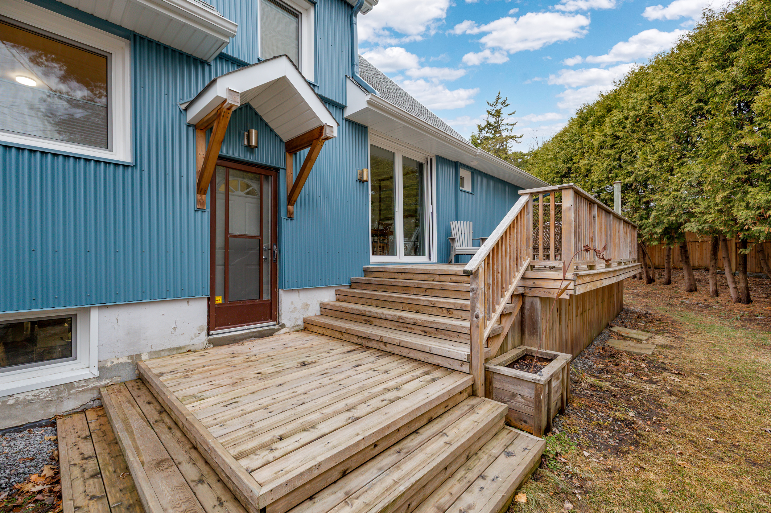 229 G - Back Deck 229 G - Back Deck