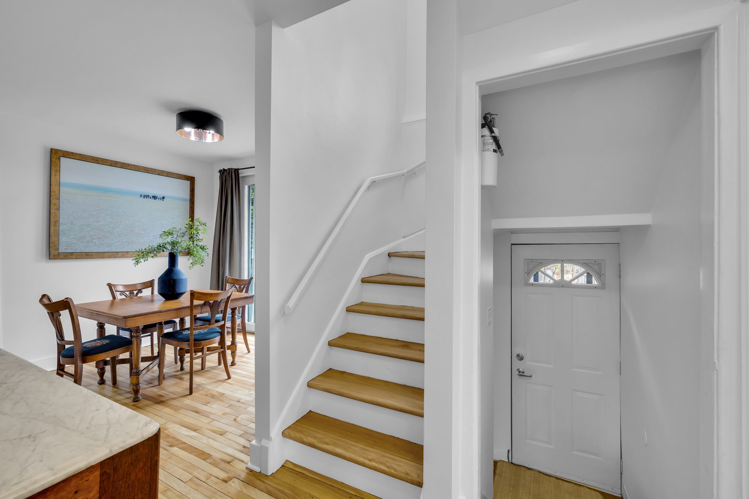 229 G - Din stairs back door 229 G - Din stairs back door