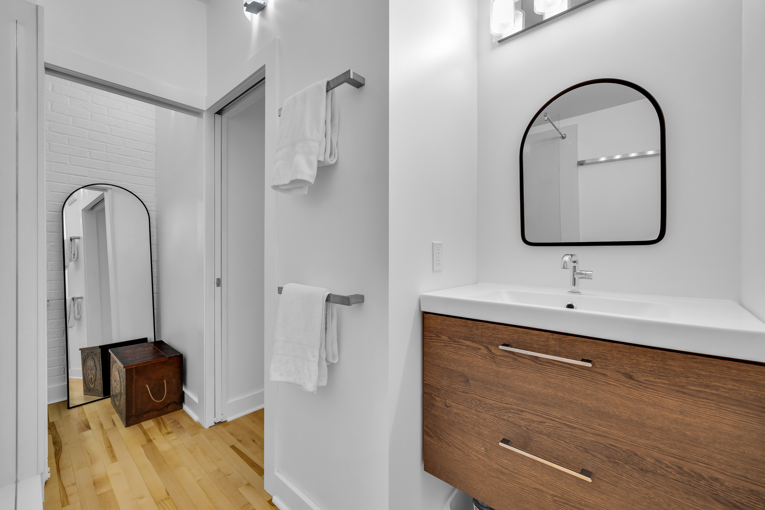 229 G - Ensuite 1 229 G - Ensuite 1