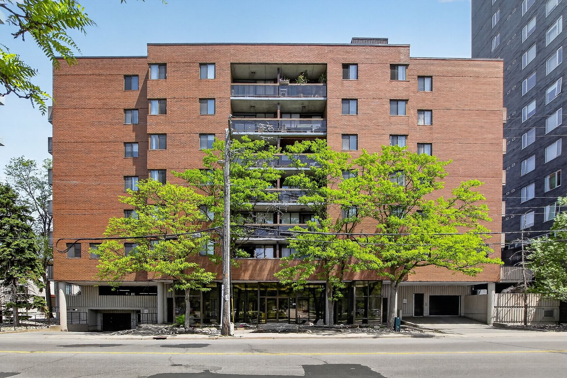 602-Exterior
