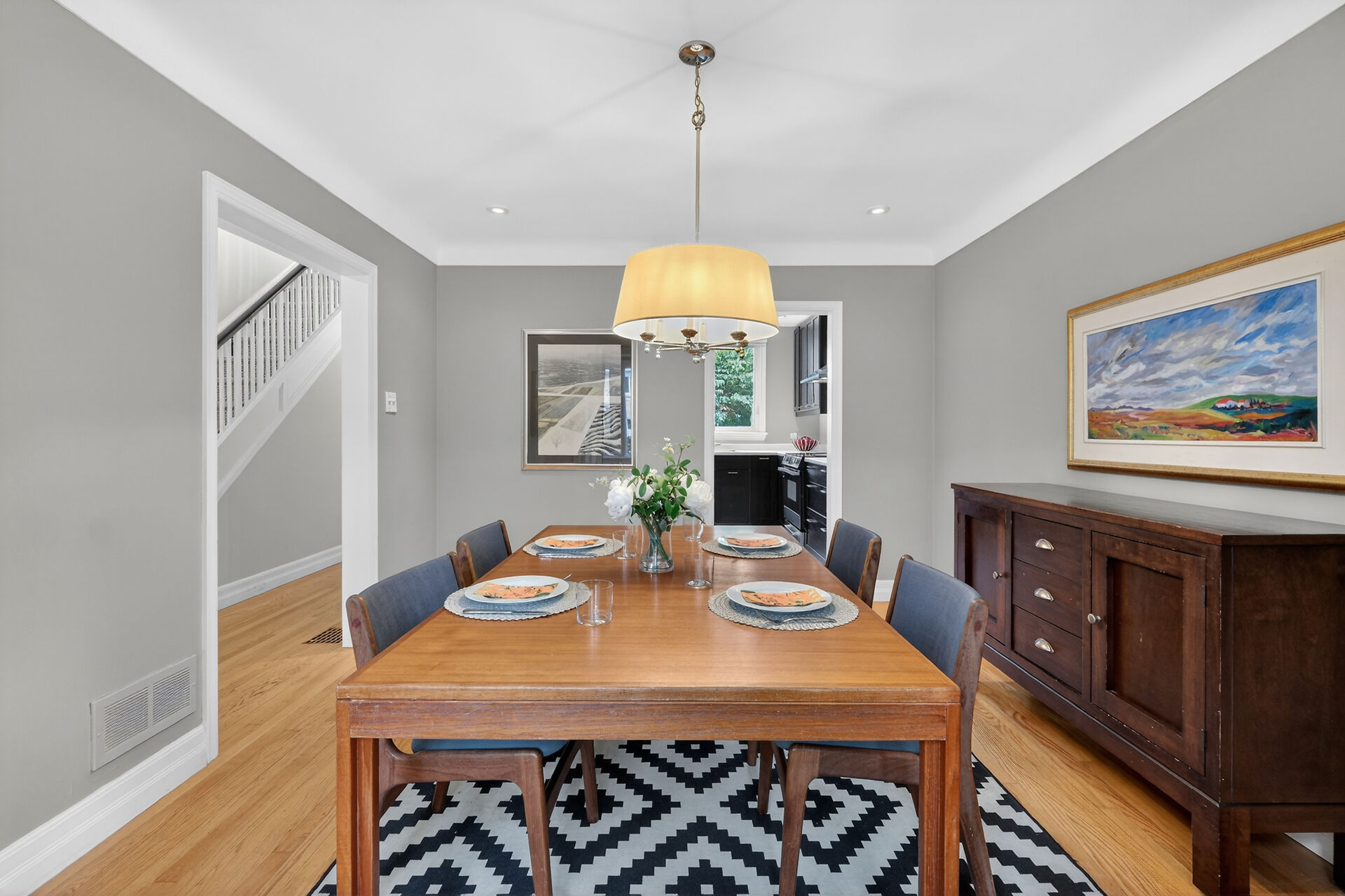 90 S - Dining Room 3 90 S - Dining Room 3