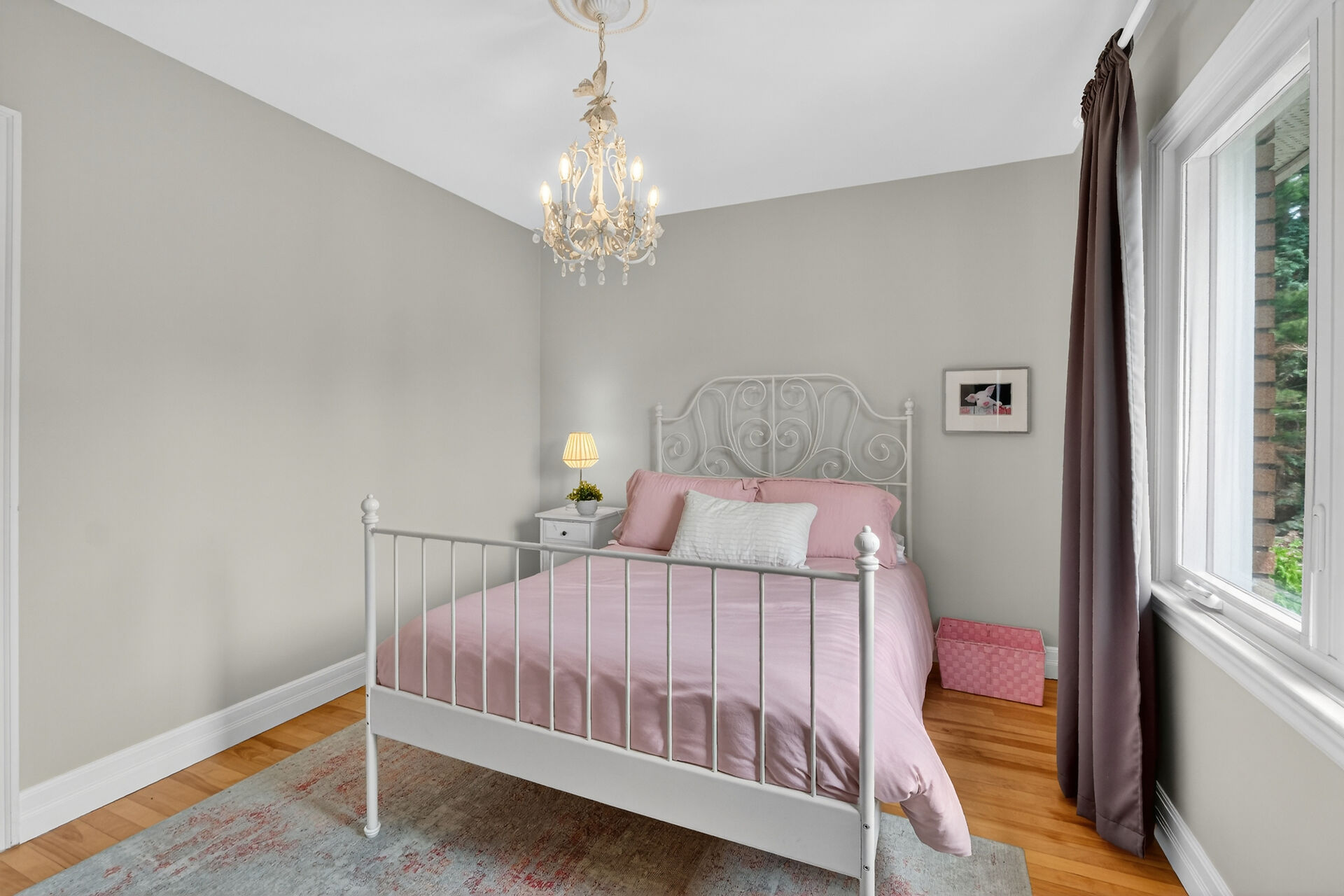 90 S - Third Bedroom 1 90 S - Third Bedroom 1