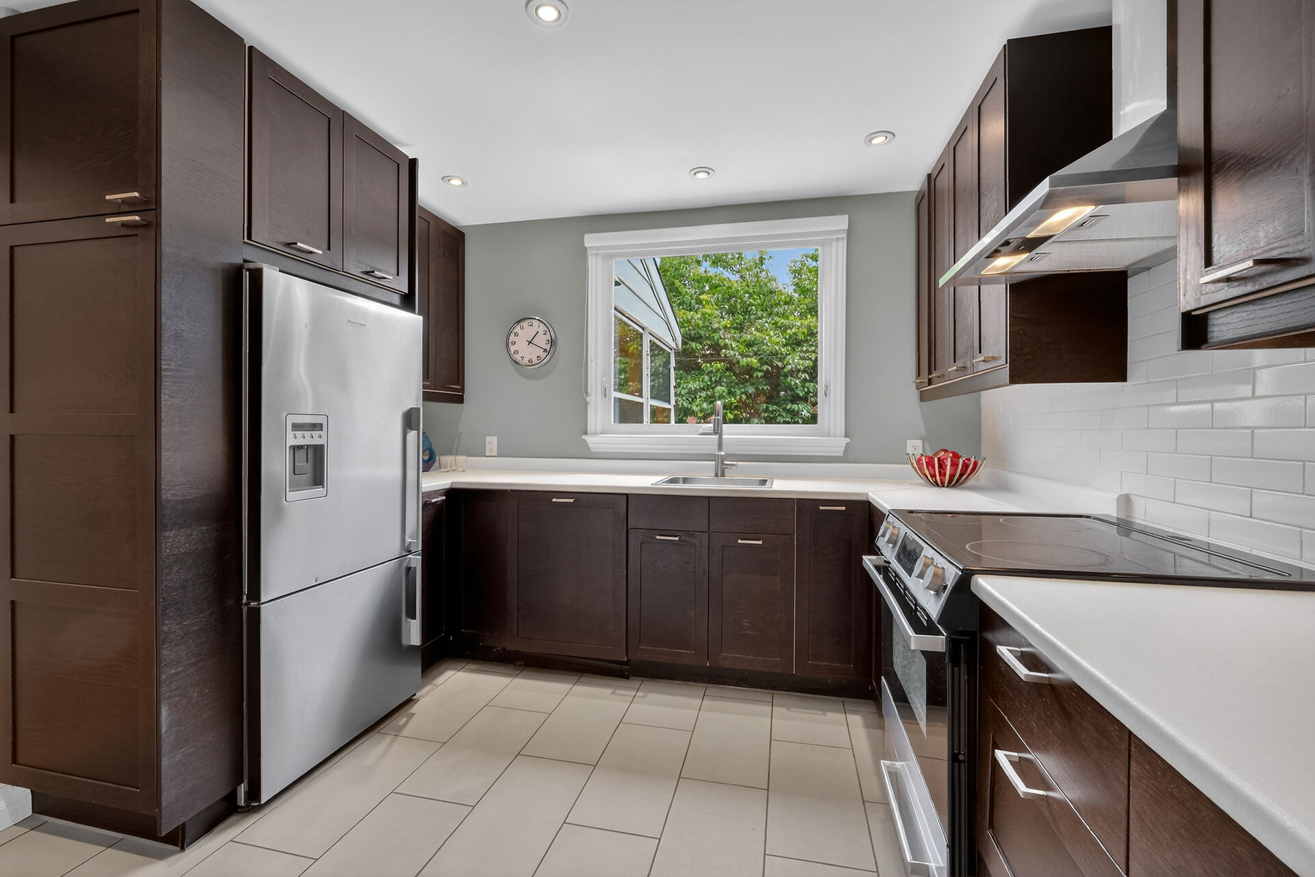 90 s - Kitchen 1 90 s - Kitchen 1